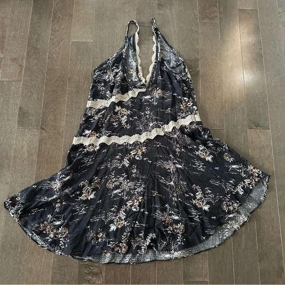 NWT Free People Intimately Slip My Mind Trapeze Dress Festival Romantic Size M - Picture 7 of 9